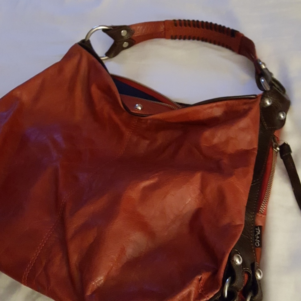 TANO LEATHER HOBO
